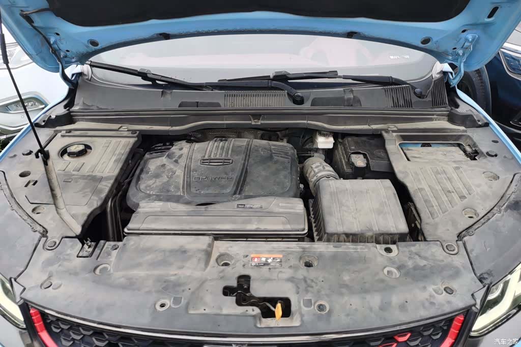 Geely Coolray, 2022 10