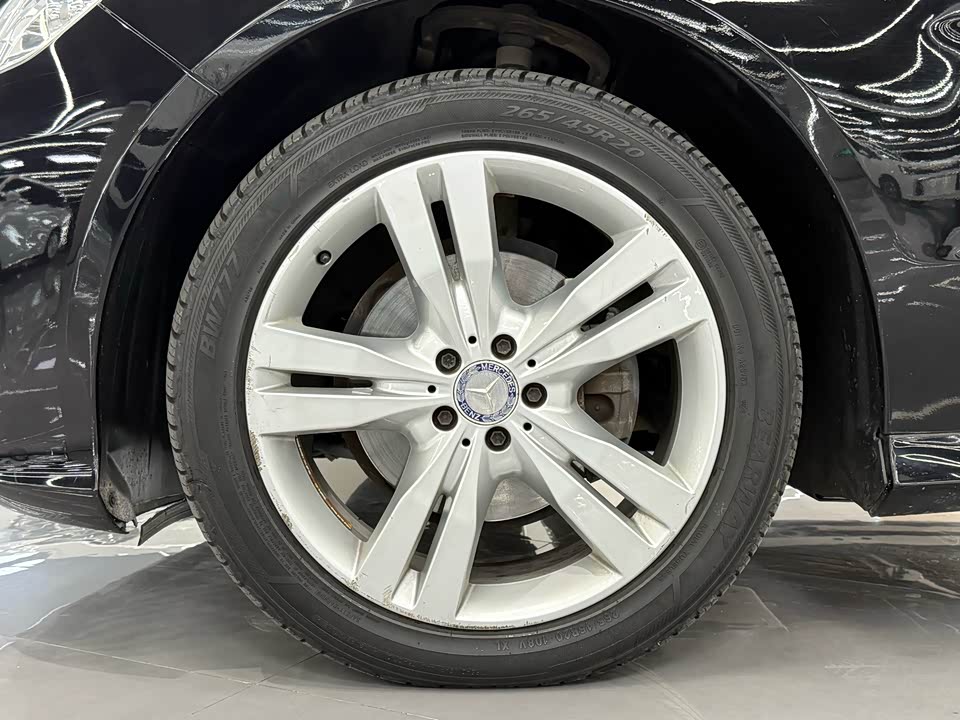 Mercedes-Benz R-class