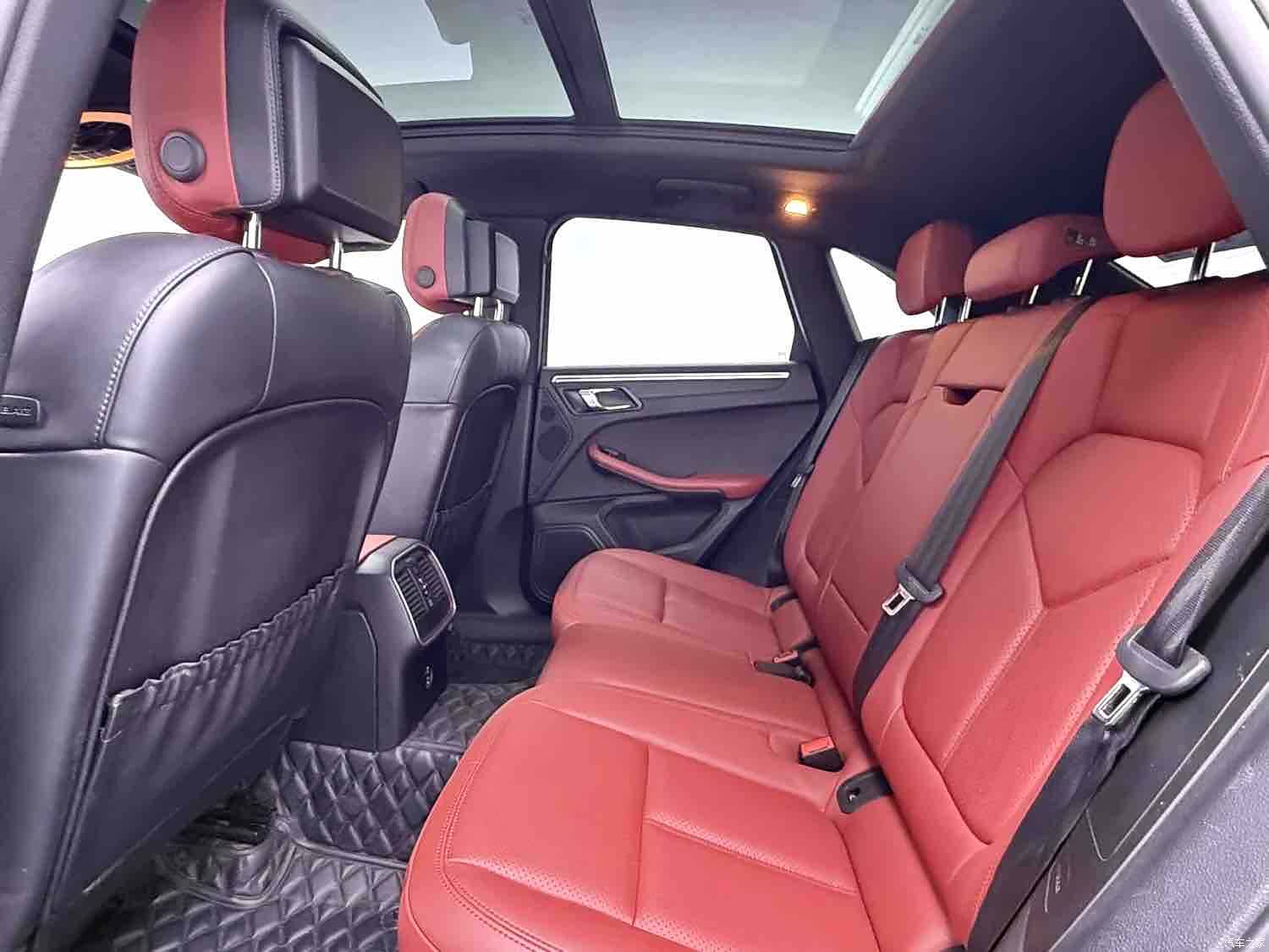 Porsche Macan, 2020 все фото