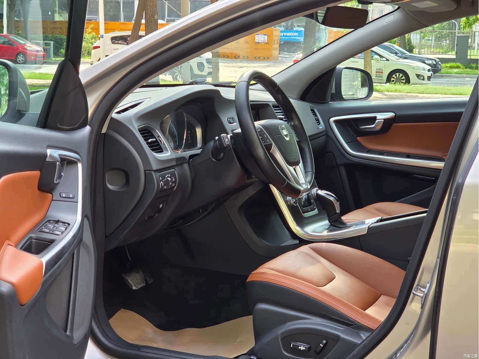 Volvo S60, 2015 17