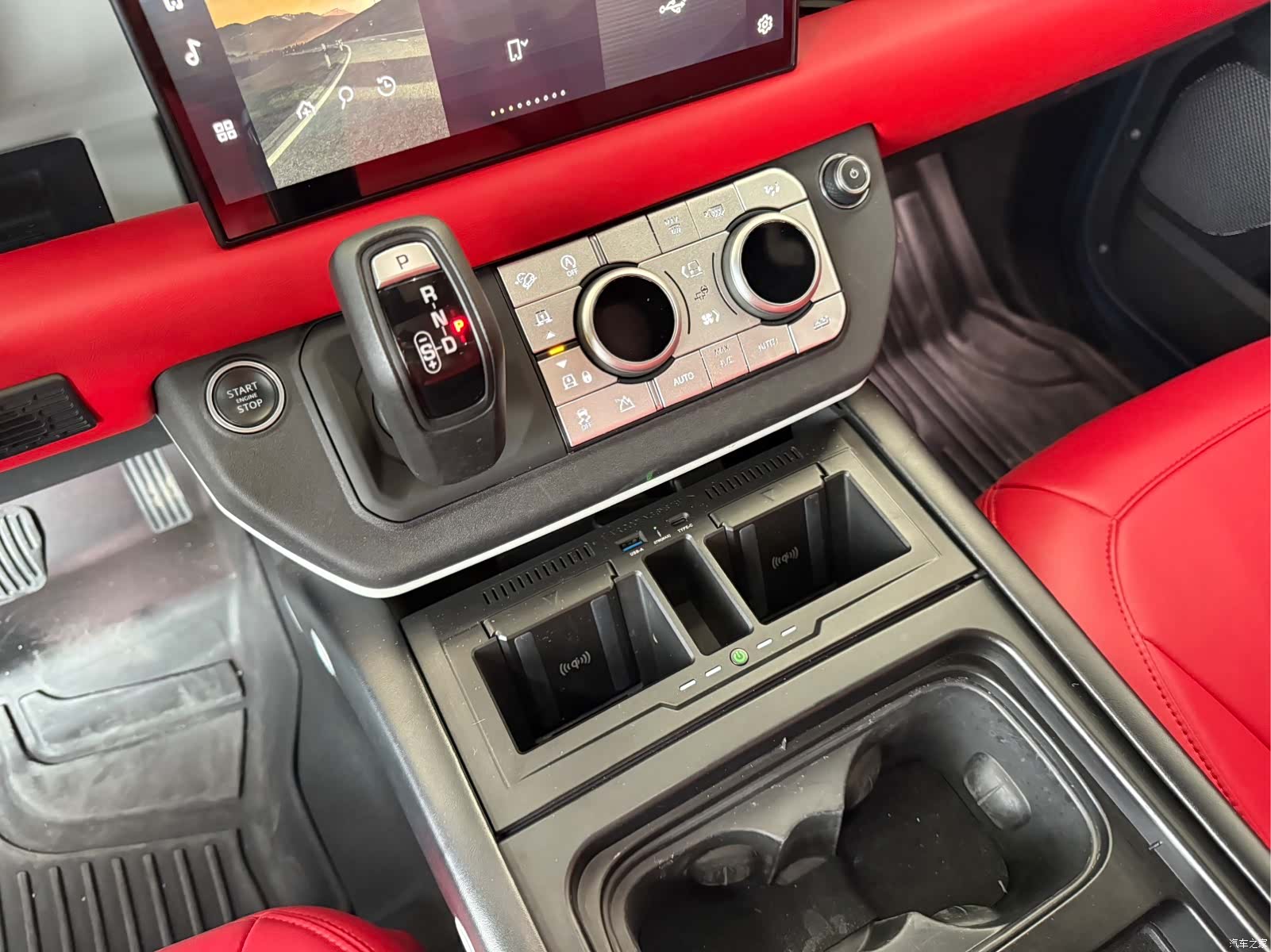 Land Rover Defender, 2022 11