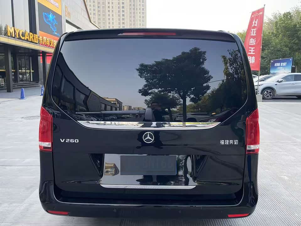 Mercedes-Benz V-class
