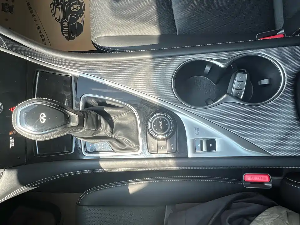 Infiniti Q50L Infiniti Q50L