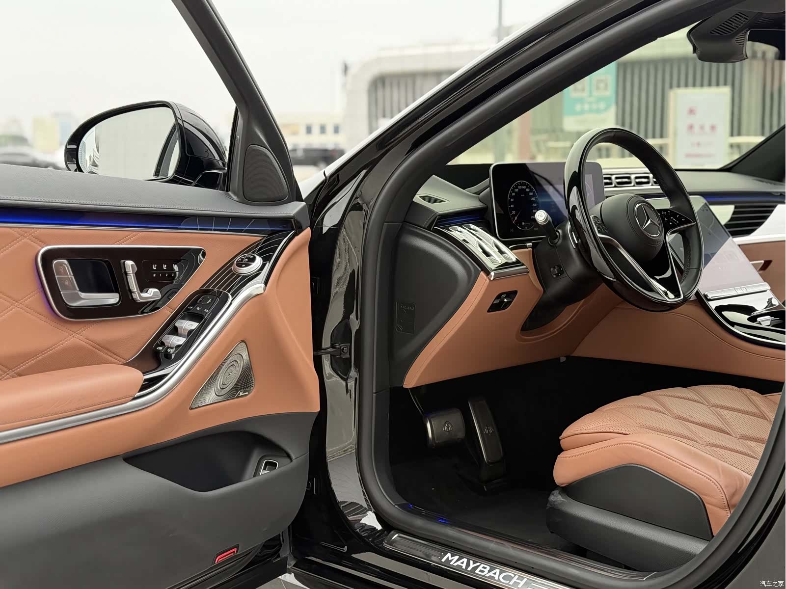Maybach S-Class, 2022 4