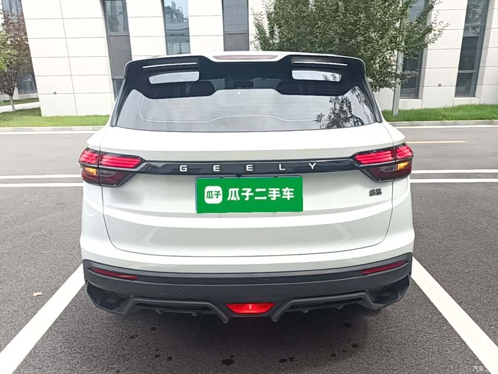 Geely Coolray, 2025 6