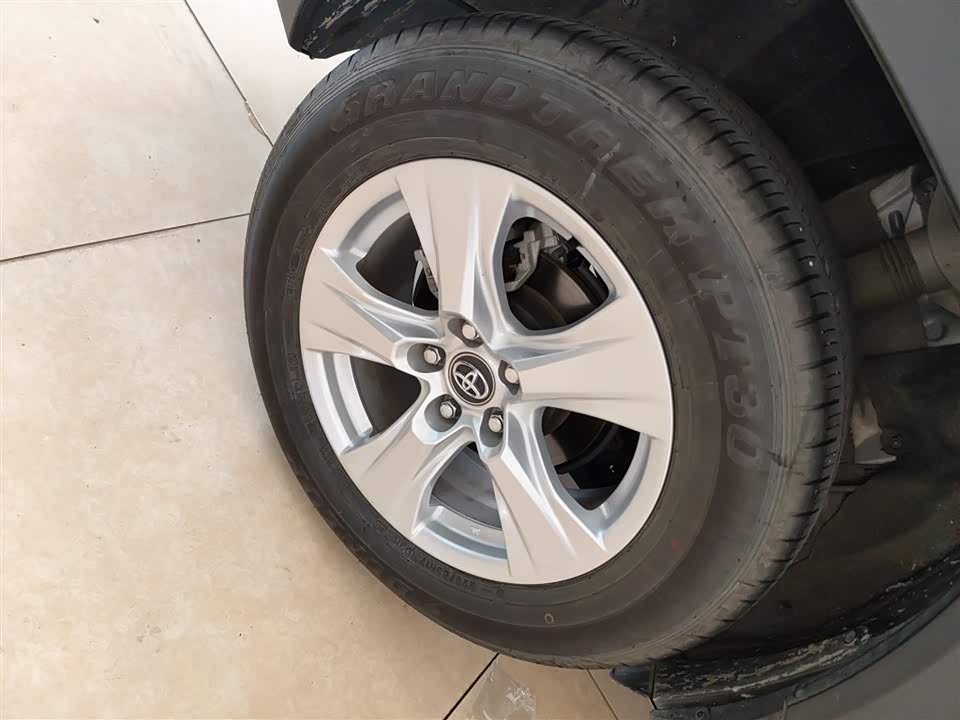 Toyota RAV4 Rongfang