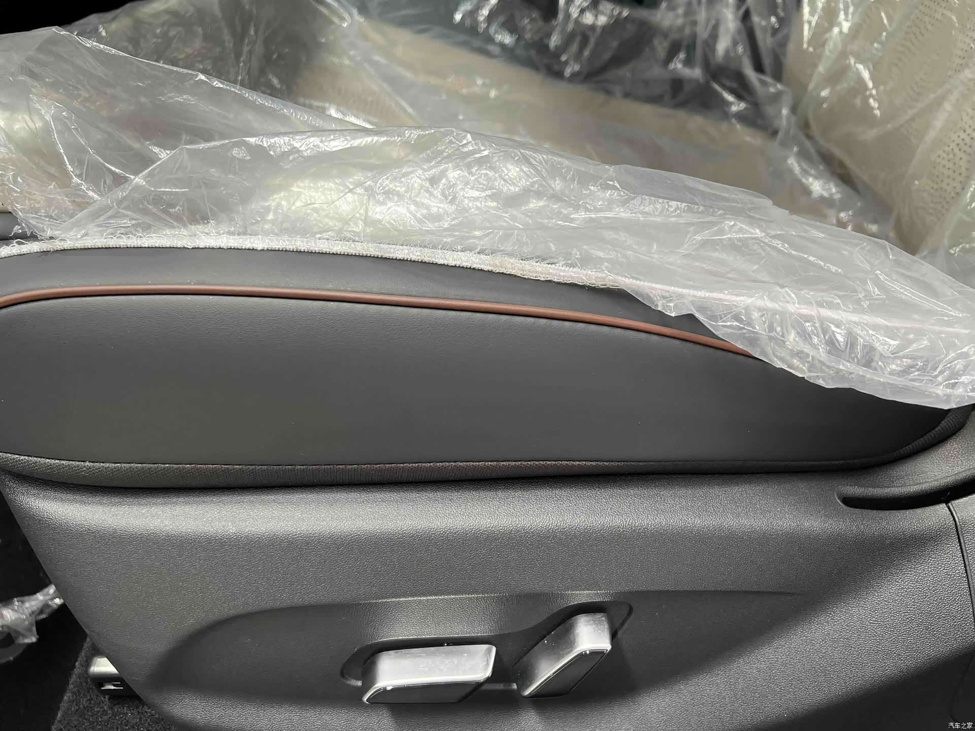 BYD Dolphin, 2026 11