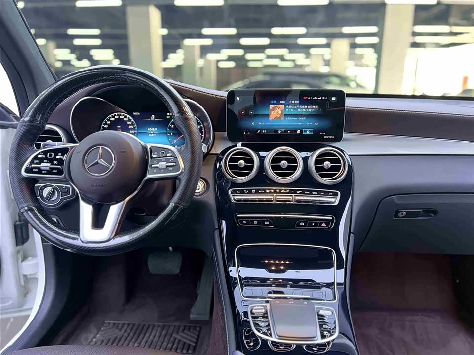 Mercedes-Benz GLC Mercedes-Benz GLC
