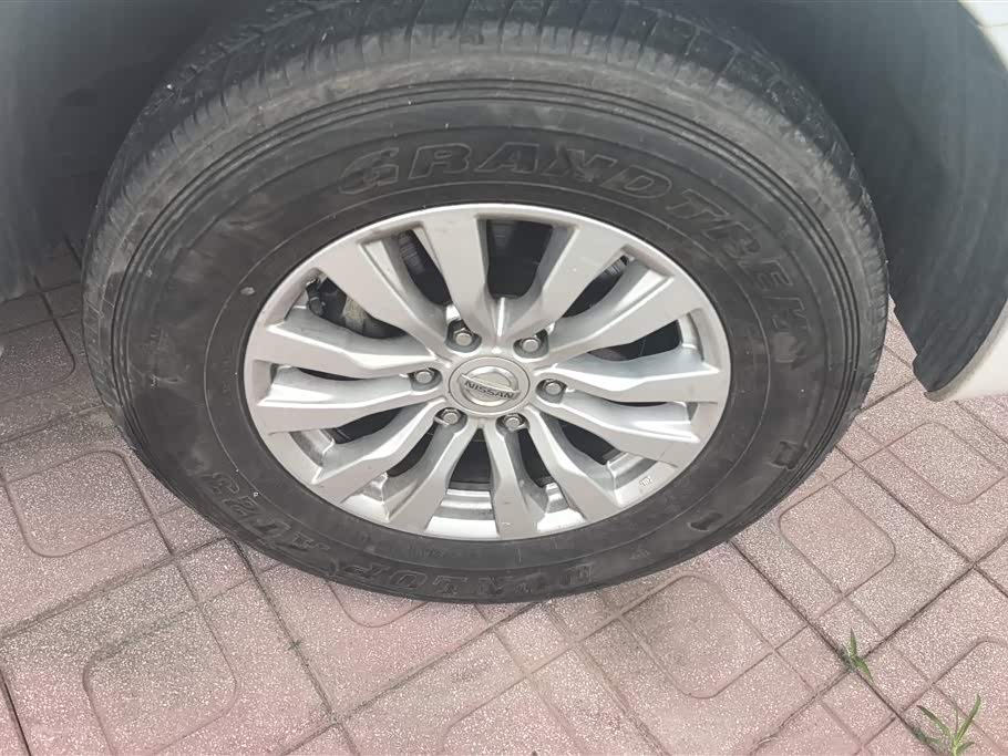 Nissan Toure