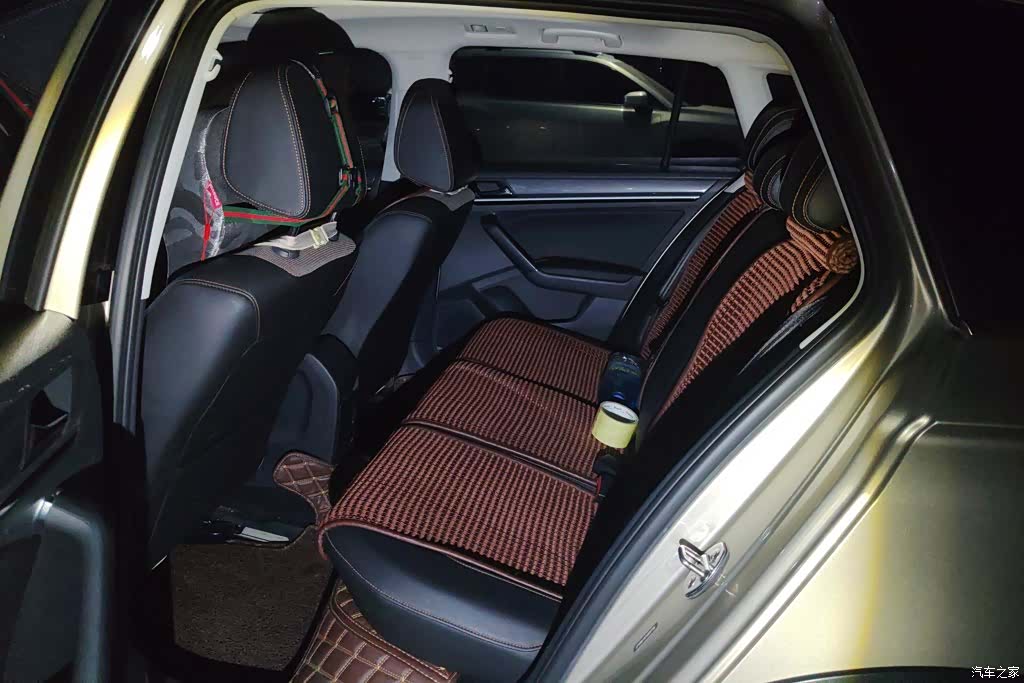 Volkswagen C-TREK, 2019 11