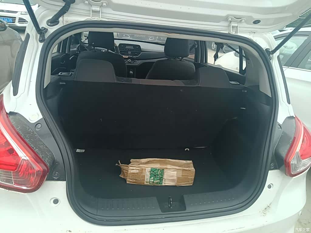 Wuling 310, 2017 19