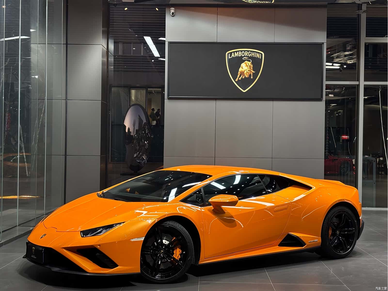 Lamborghini Huracán, 2021 1