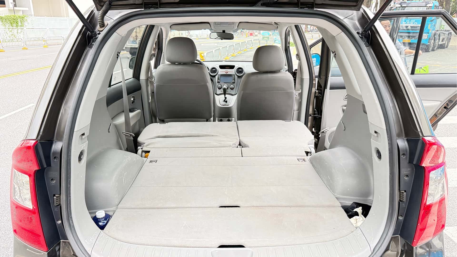 Kia 5, 2011 22