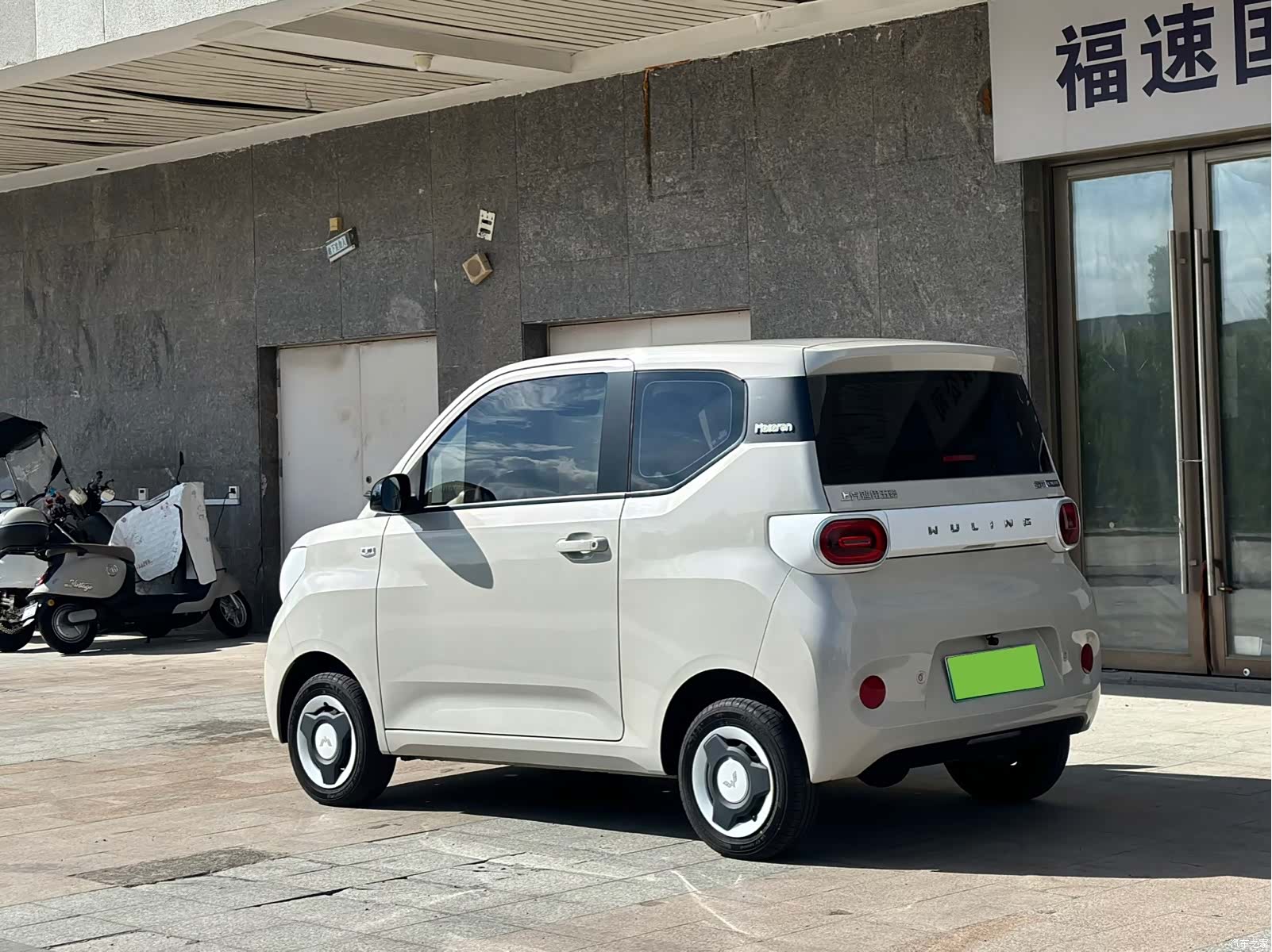 Wuling MINIEV, 2024 все фото