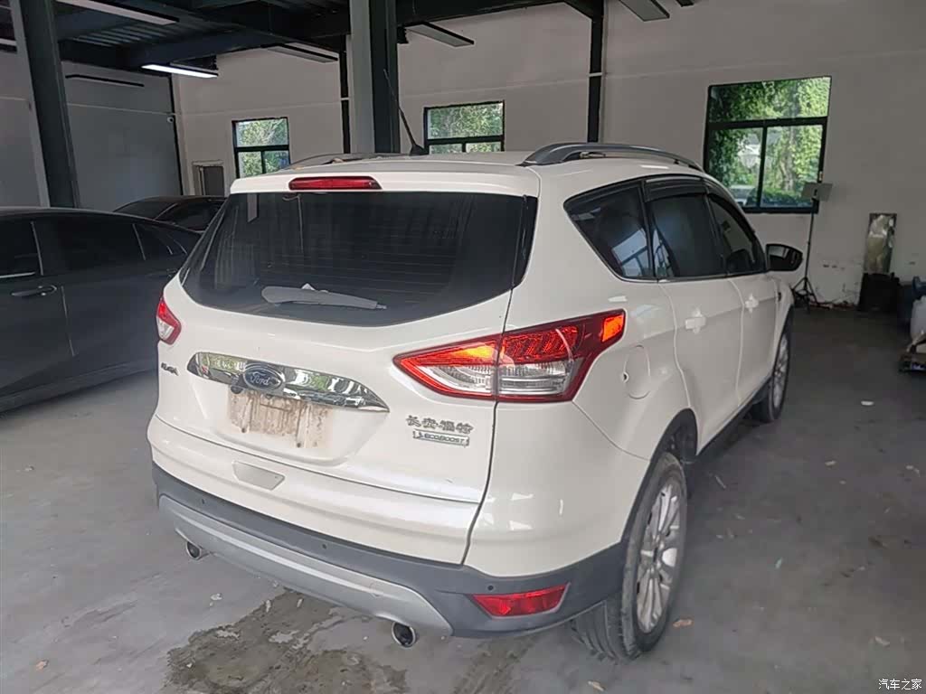 Ford Kuga, 2015 7