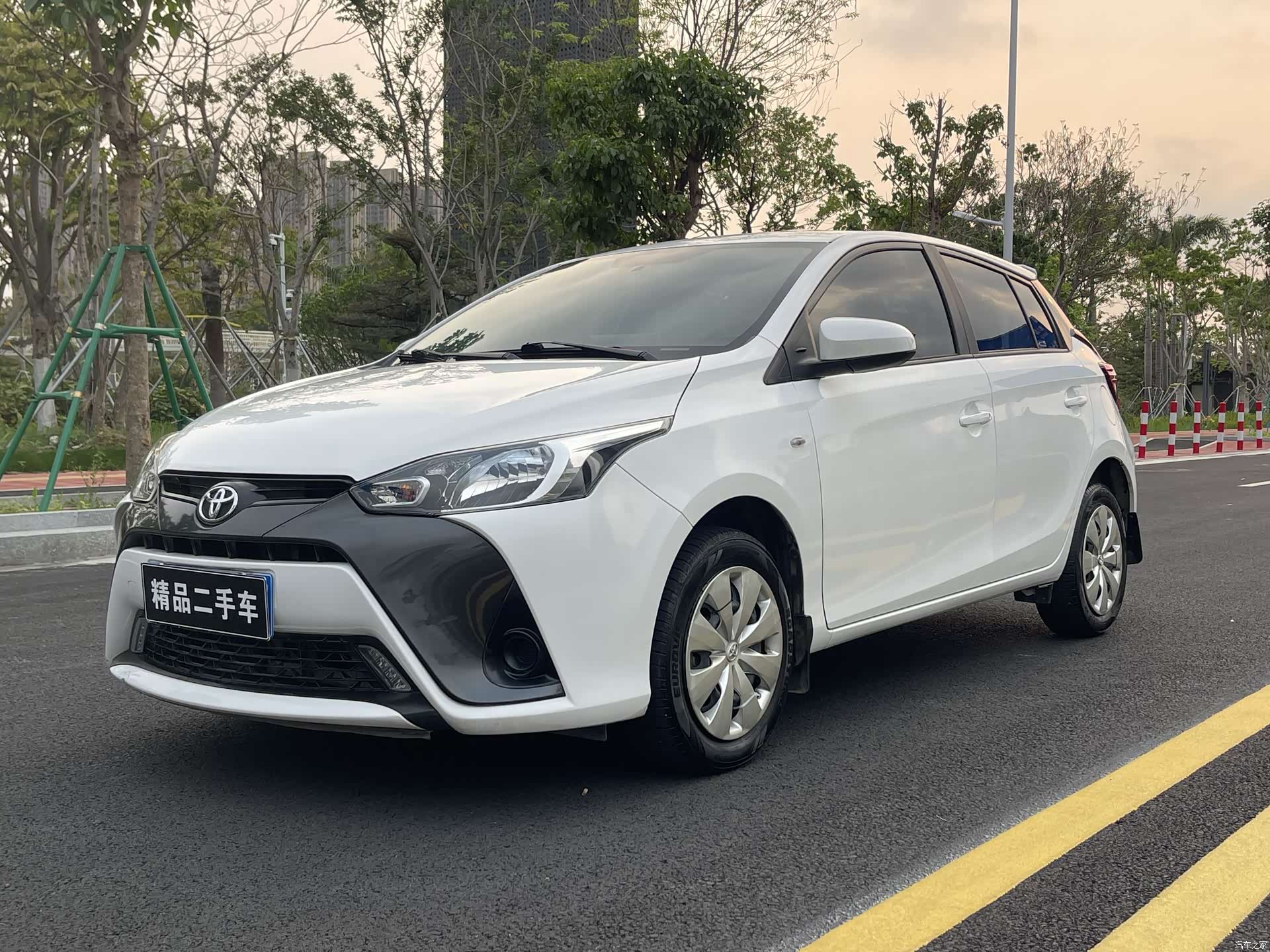 Toyota YARiS L