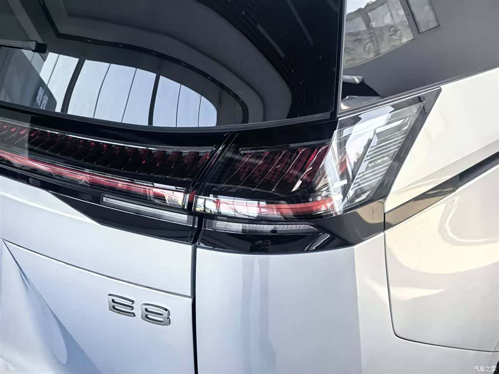 Trumpchi E8, 2024 8