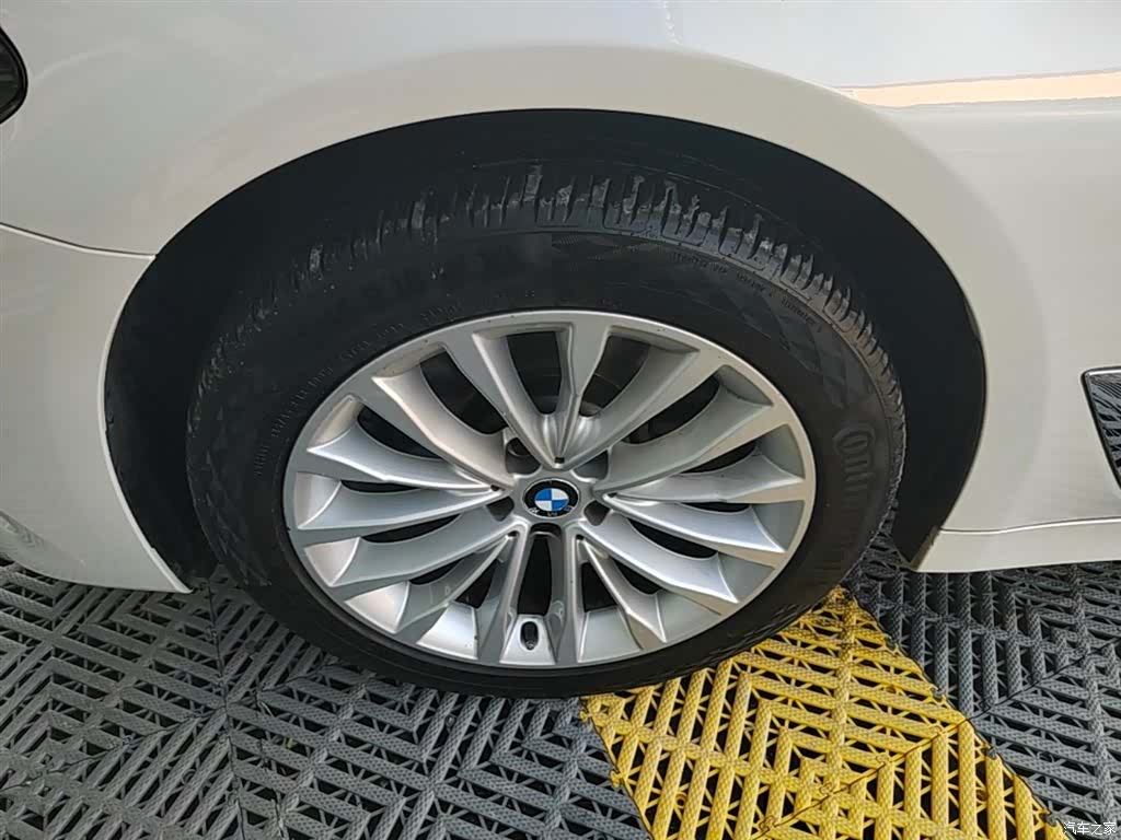 BMW 5 Series, 2018 23