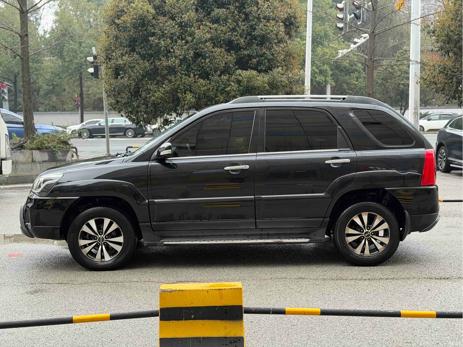 Kia GLS, 2014 4