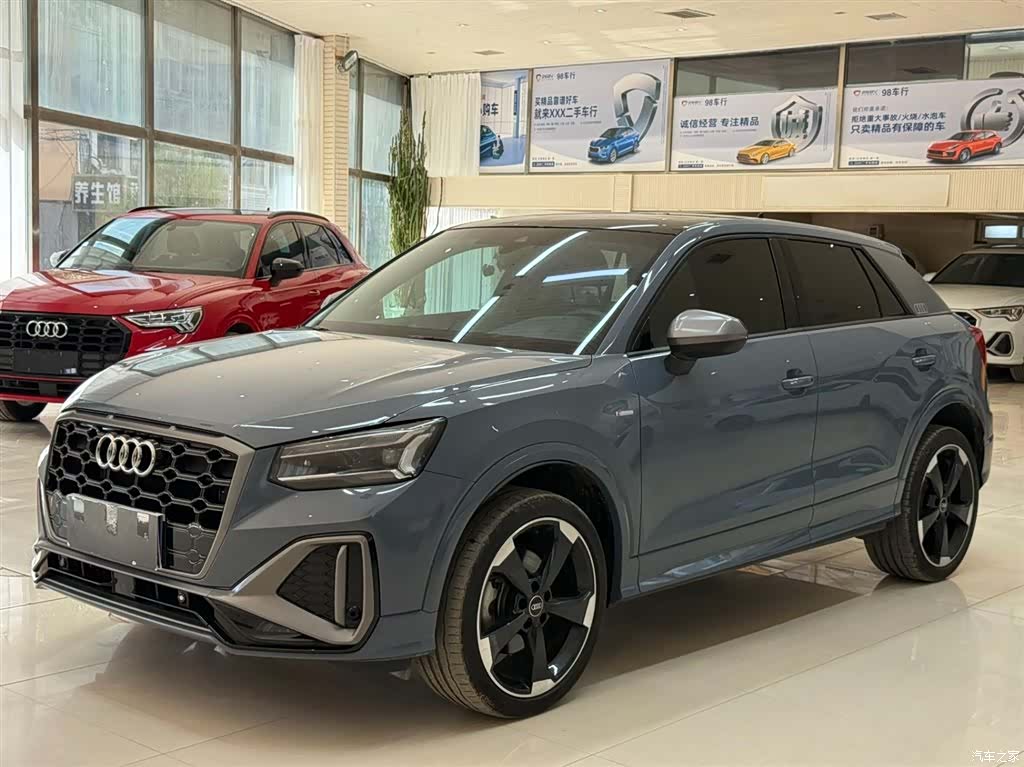 Audi Q2L, 2022 1