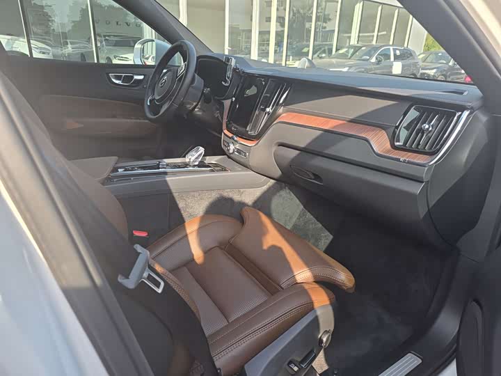 Volvo XC60, 2025 года фото 7