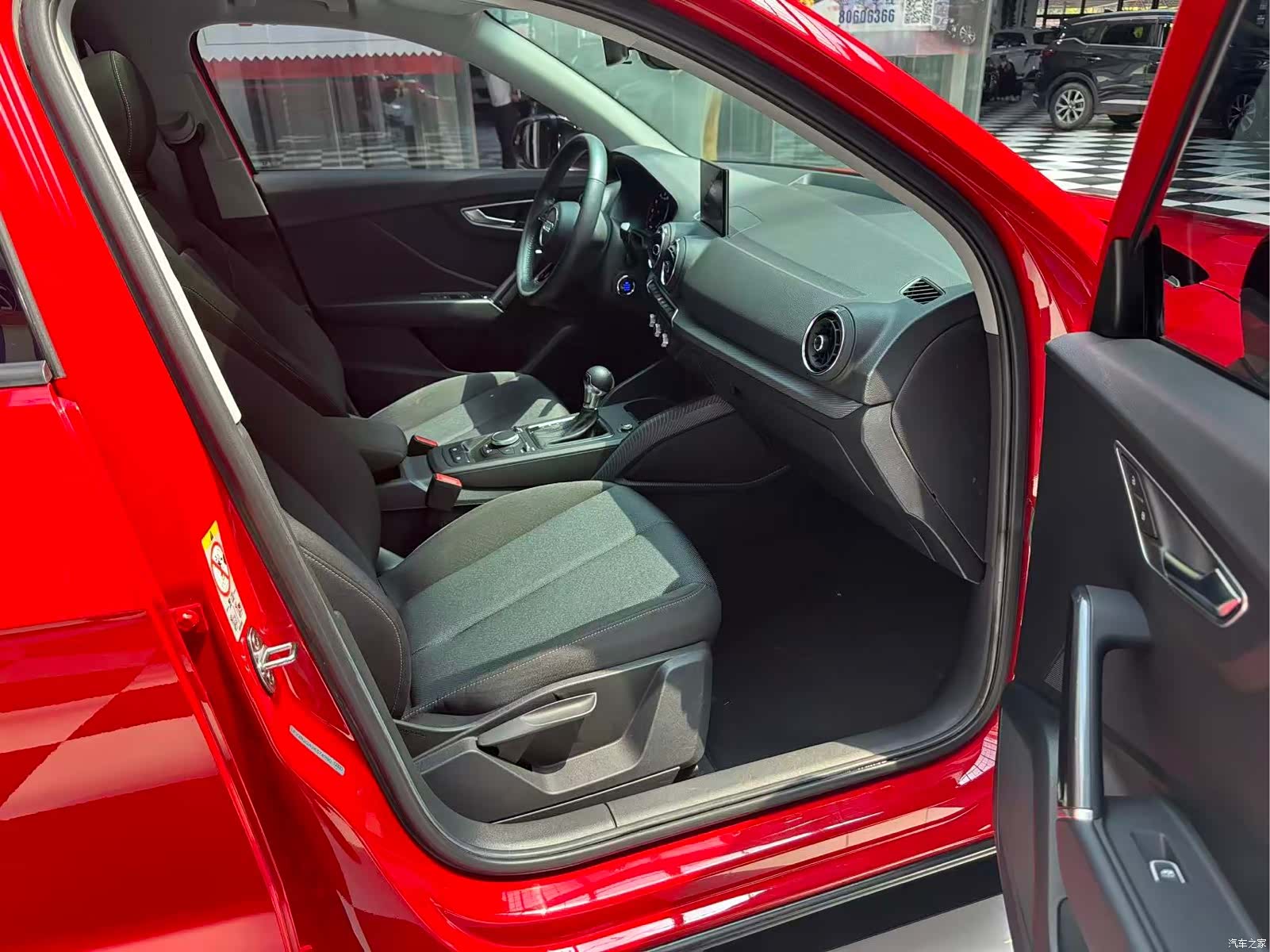 Audi Q2L, 2020 20
