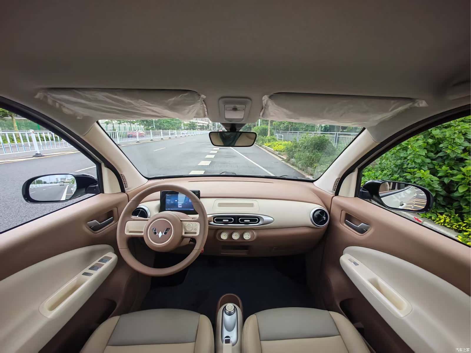 Wuling MINIEV, 2025 11