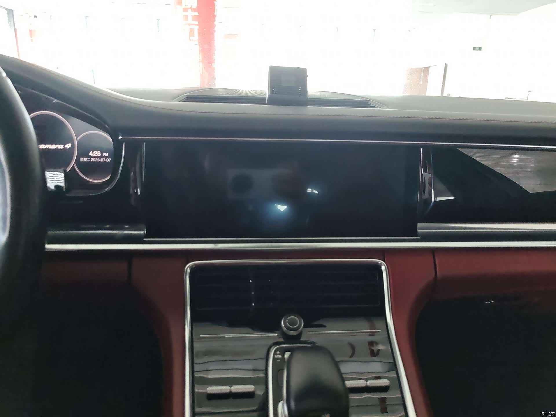Porsche Panamera, 2018 10