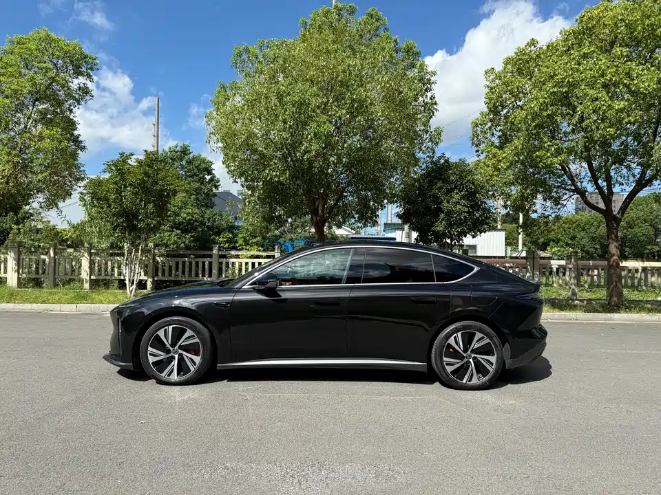 NIO ET5 NIO ET5