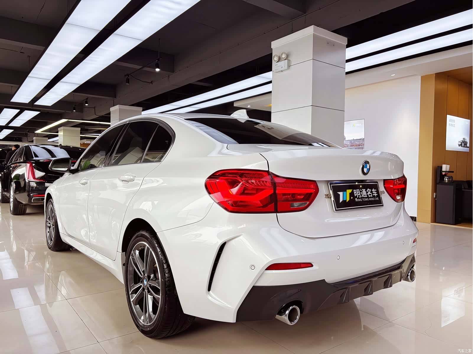 BMW 1 Series, 2021 все фото