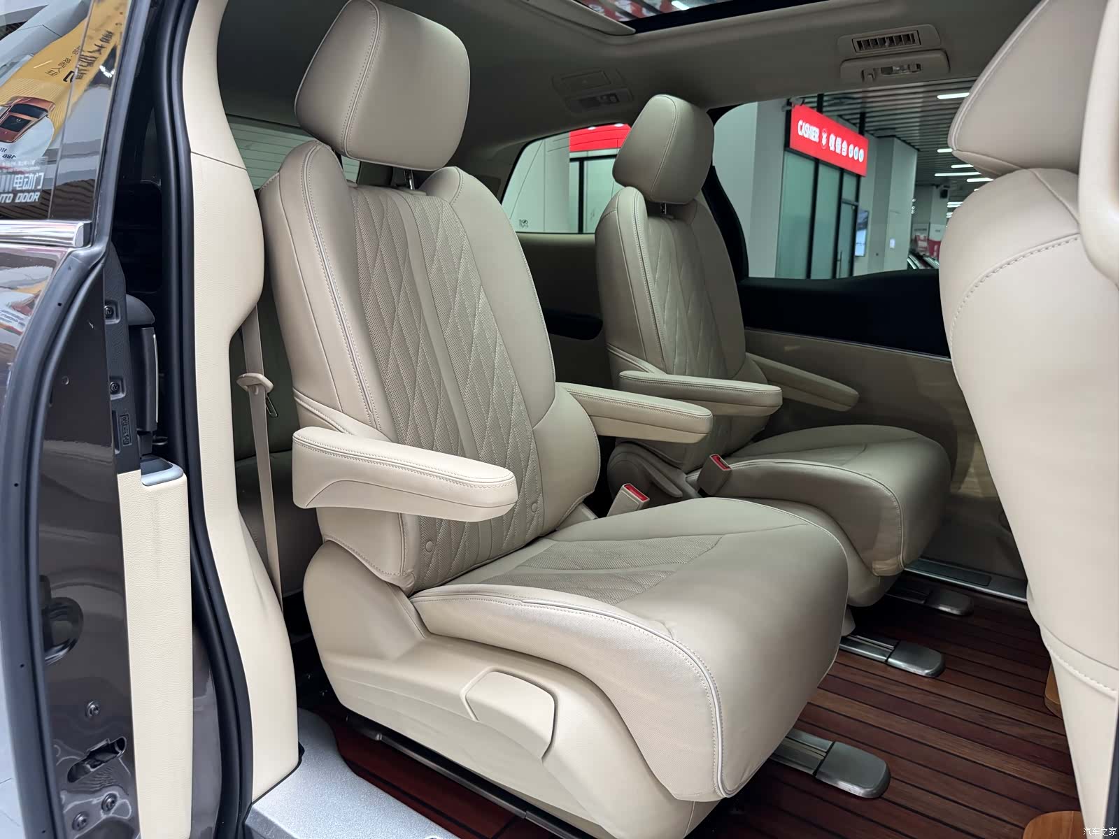Buick GL8, 2023 19