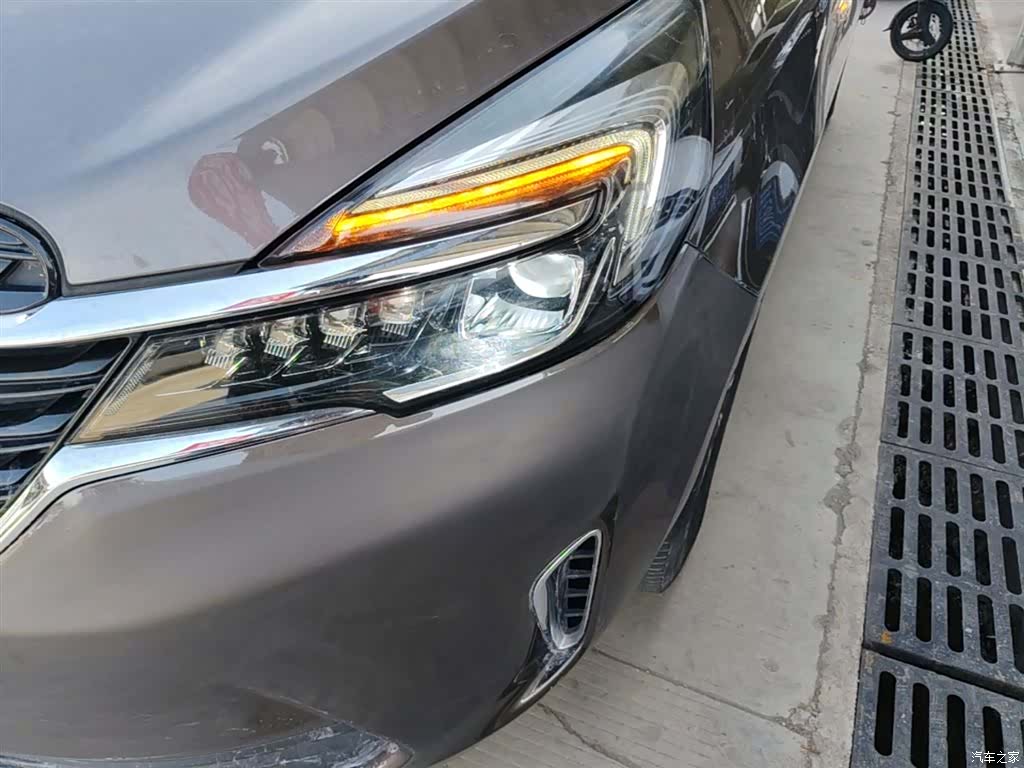 Buick GL8, 2020 24
