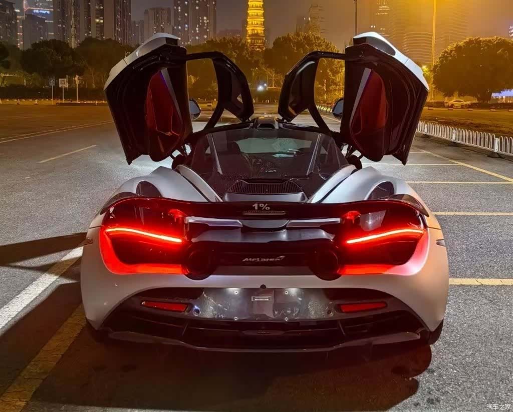 McLaren 720S, 2018 6