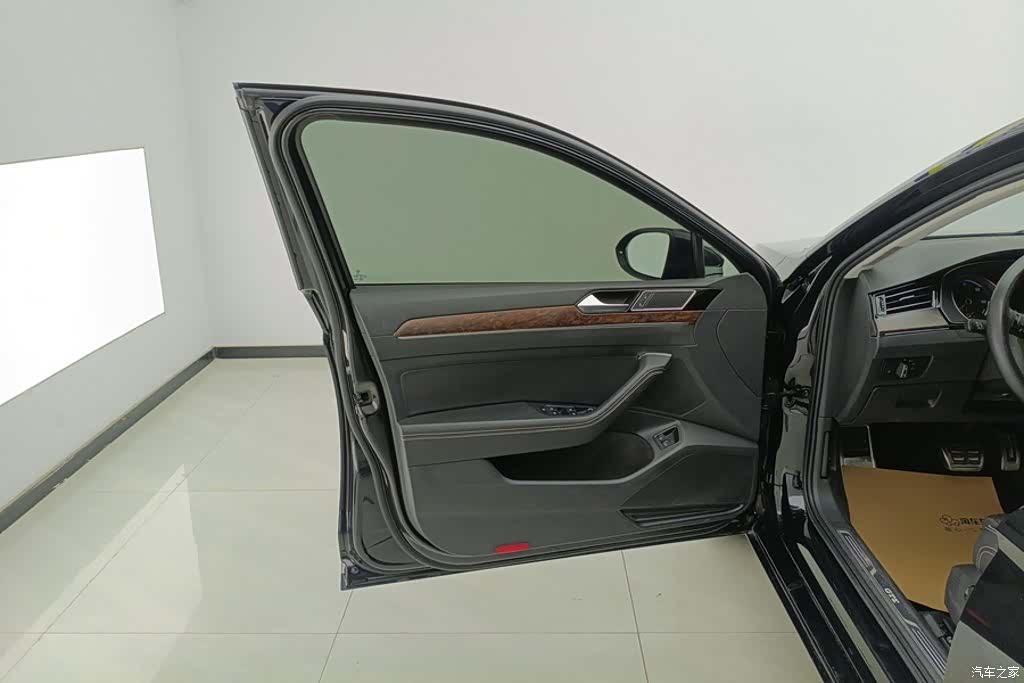 Volkswagen Magotan, 2021 7