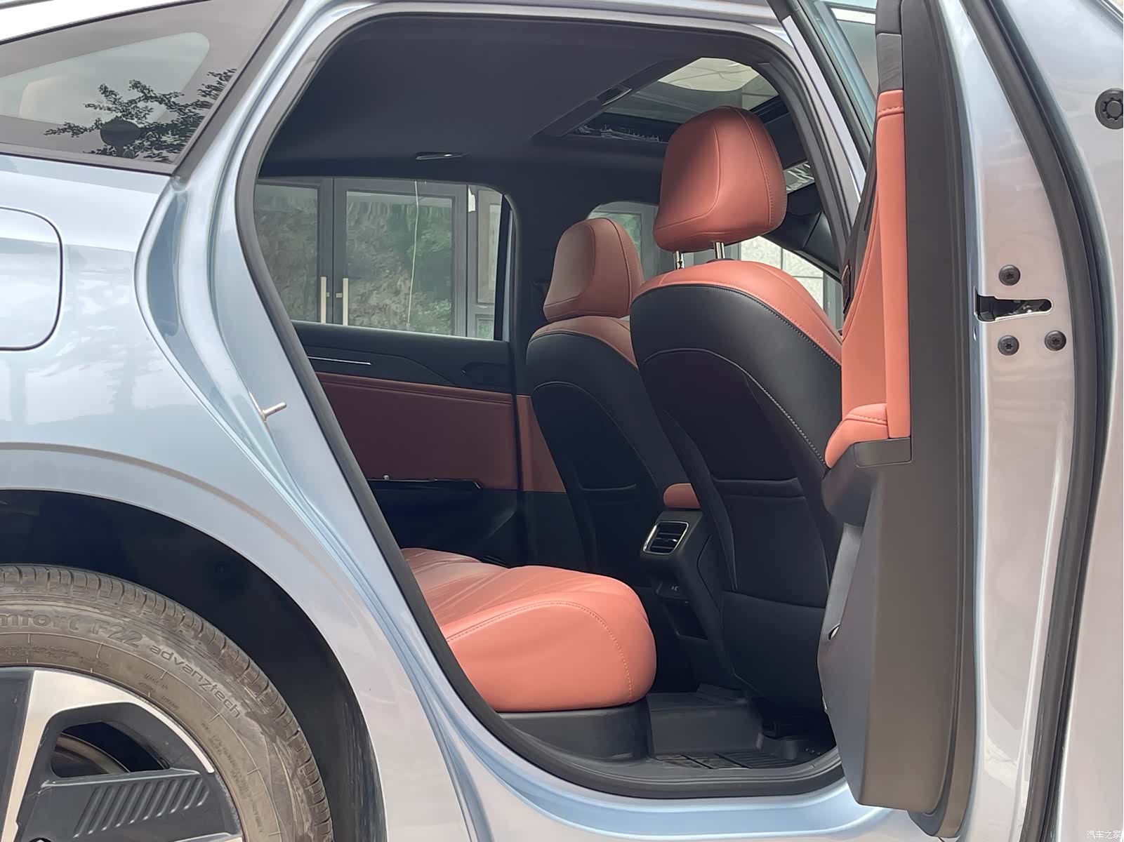 Geely Galaxy L6, 2025 10