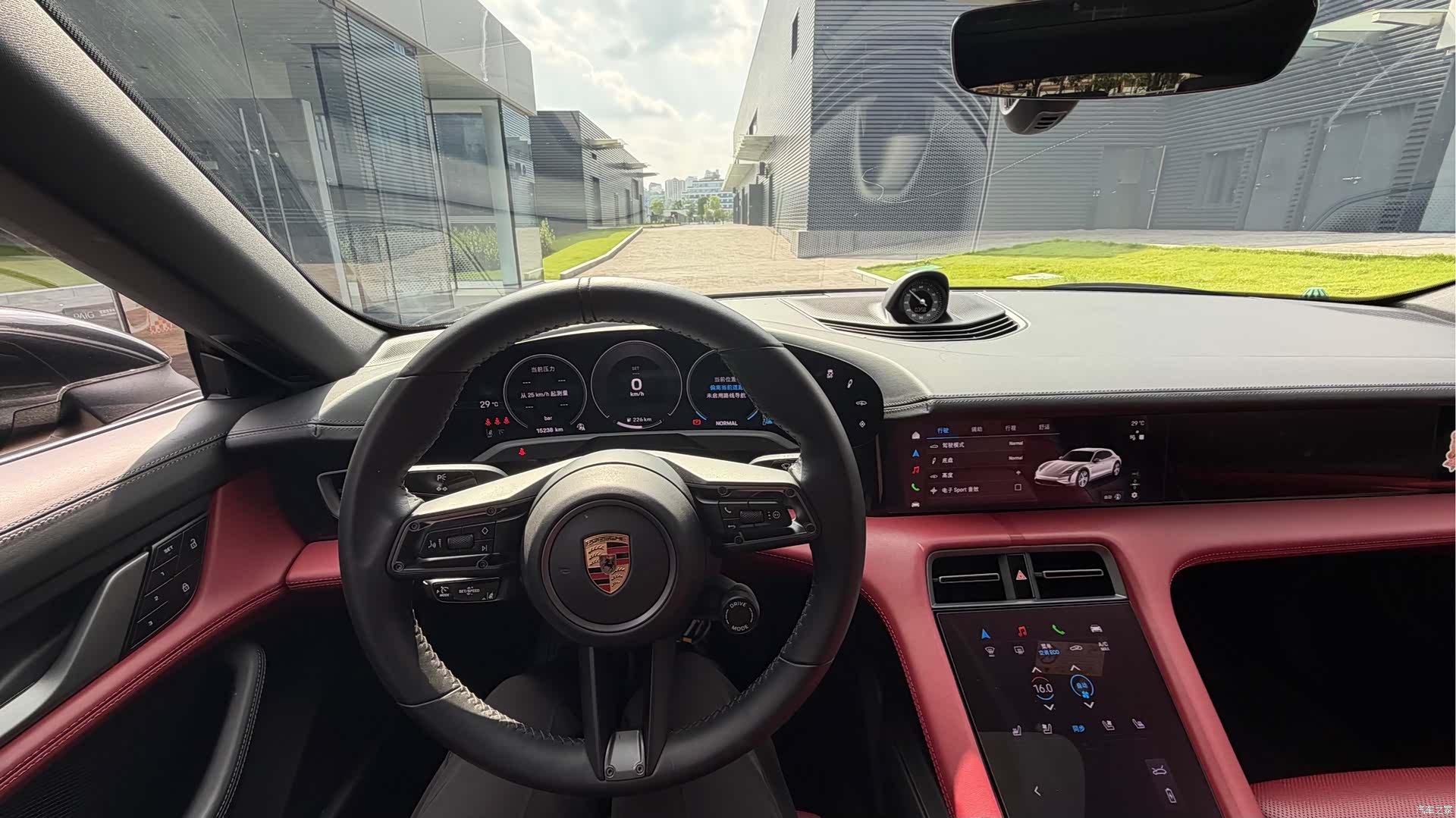 Porsche Taycan, 2024 18