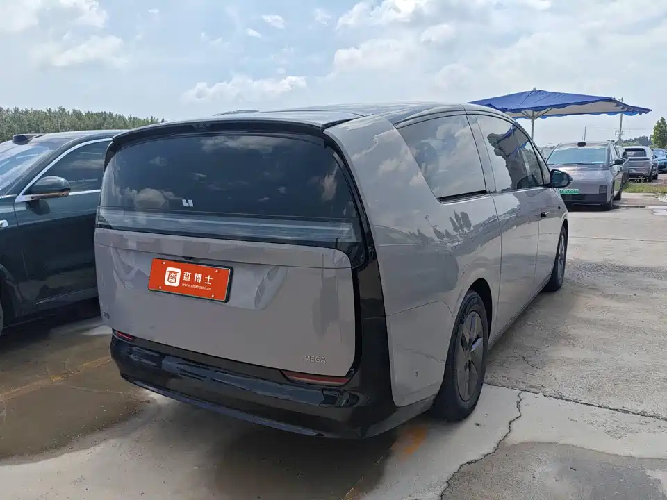 Li Auto Ideal MEGA Li Auto Ideal MEGA