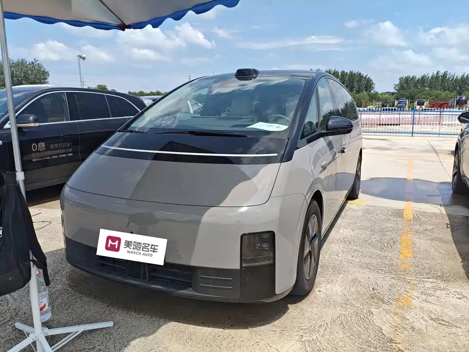 Li Auto Ideal MEGA Li Auto Ideal MEGA
