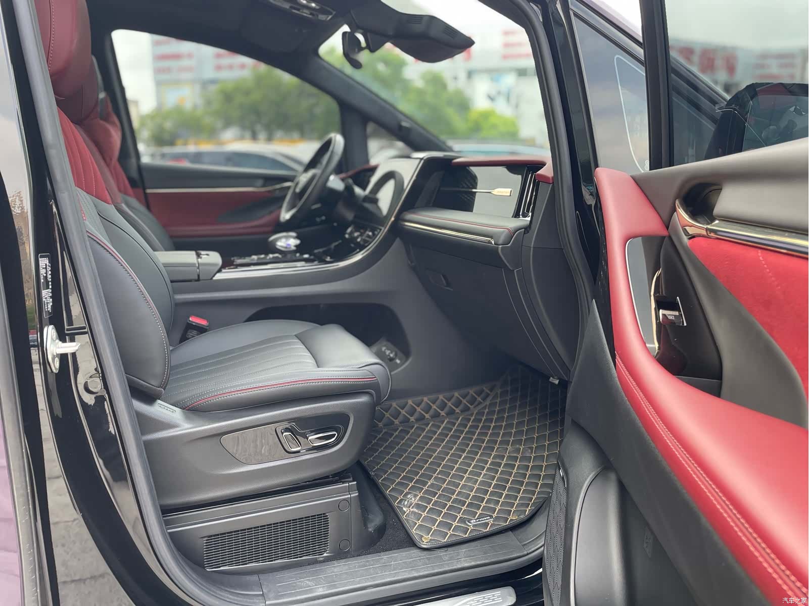 Trumpchi M8, 2023 8