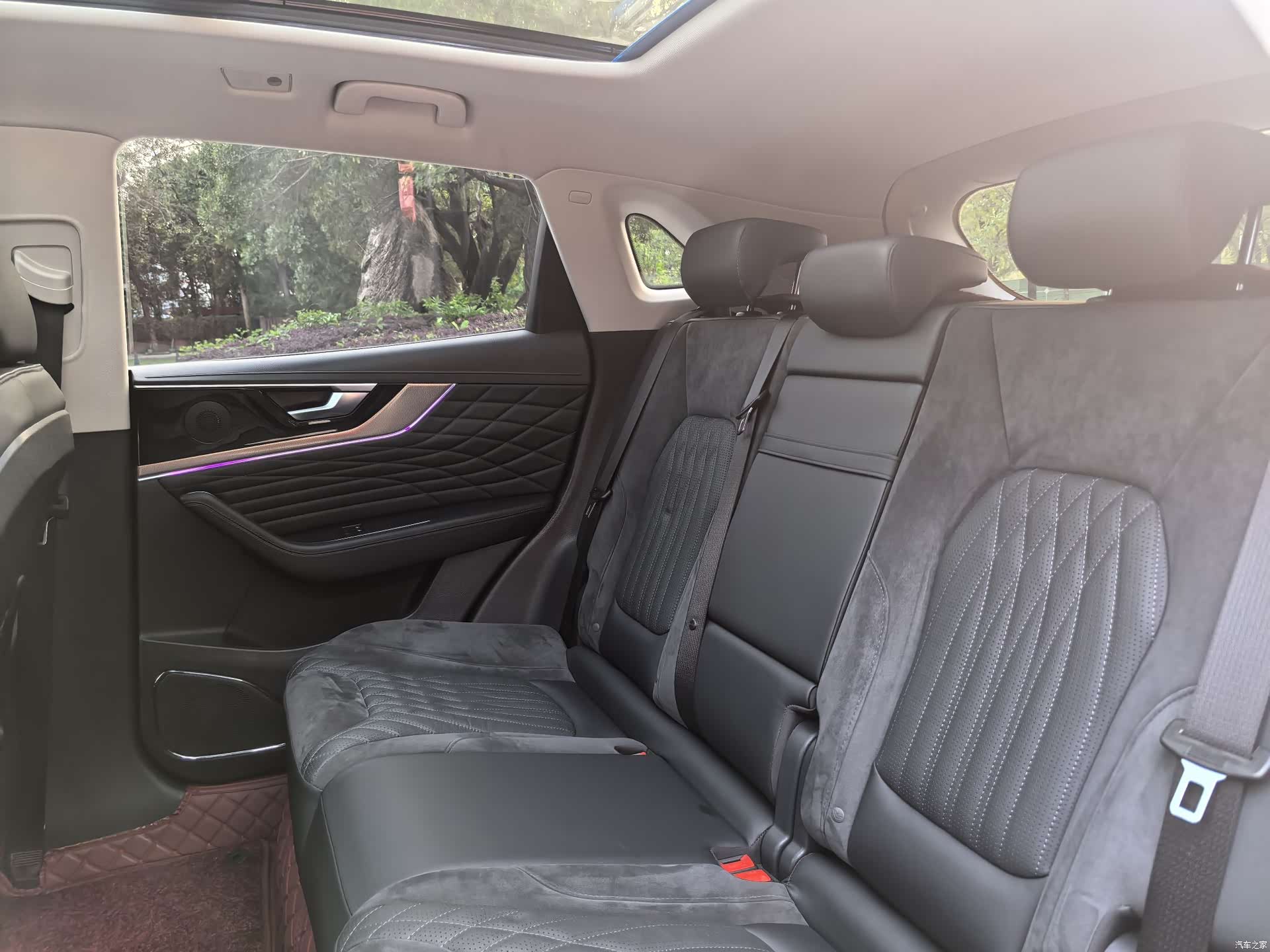 Hongqi HS5, 2022 17
