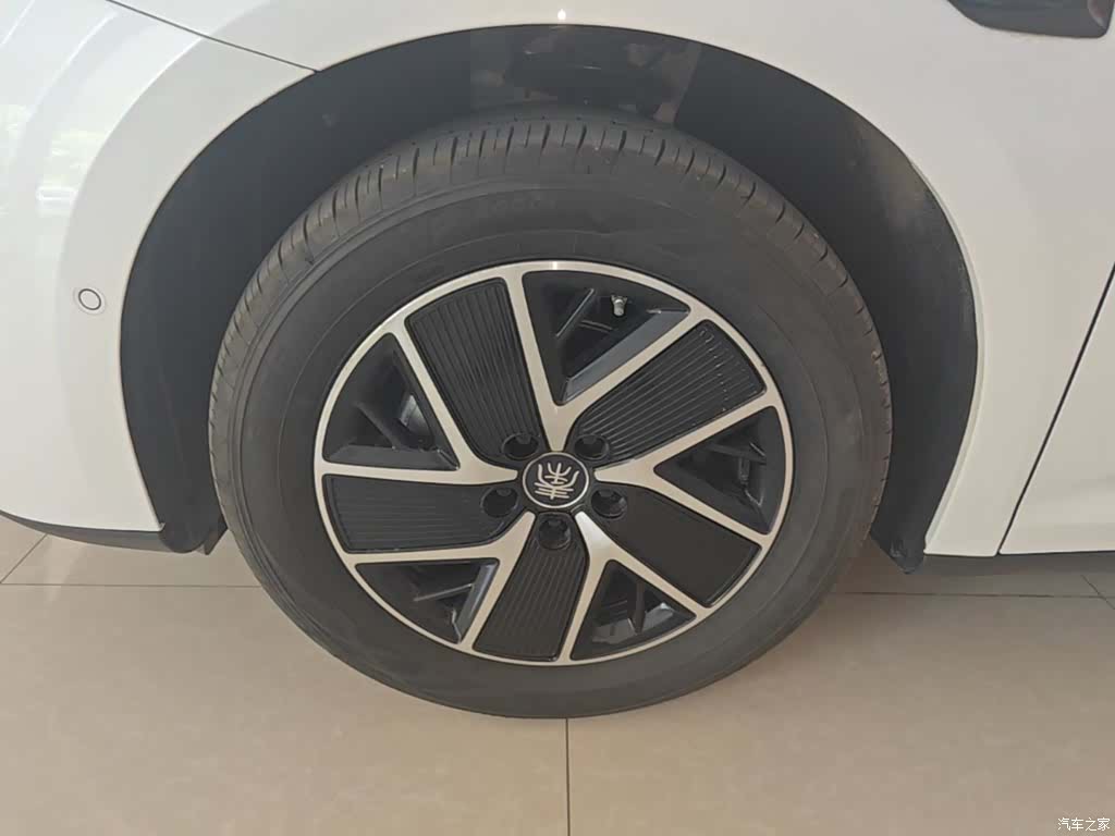BYD Qin, 2026 23