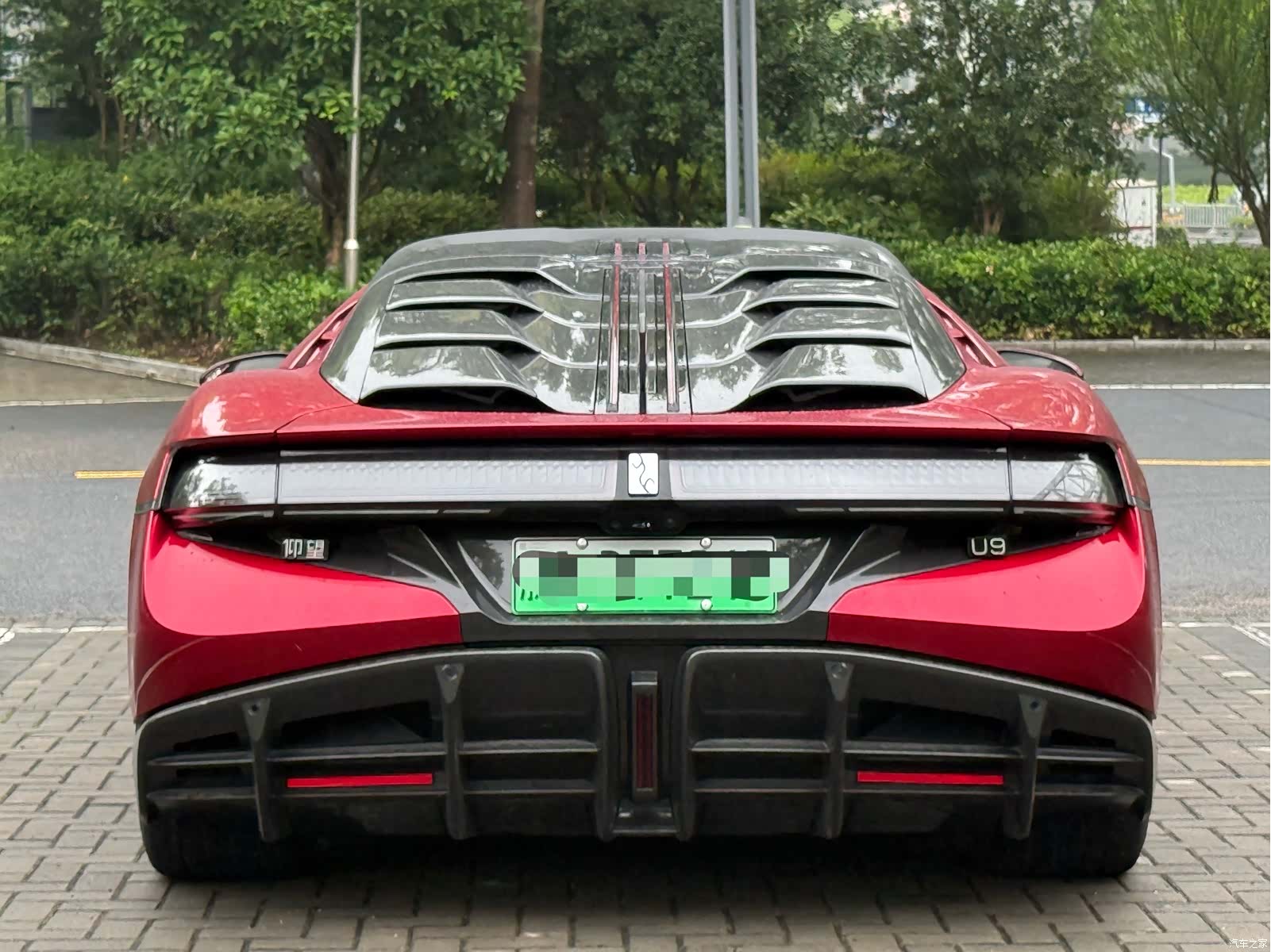Yangwang U9, 2025 10