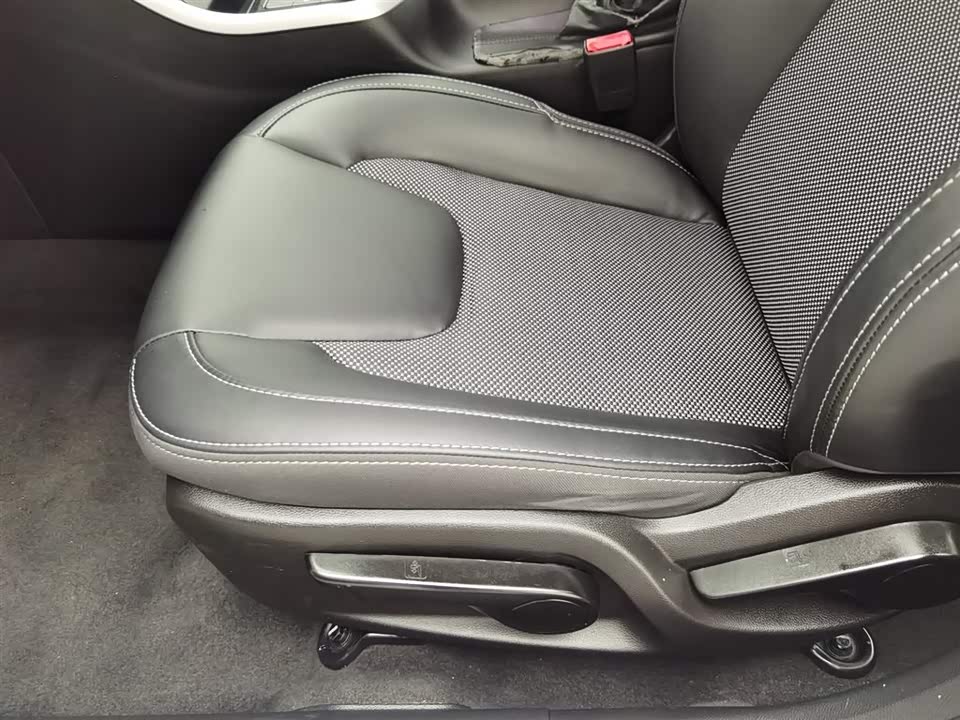 Chery Arrizo 5