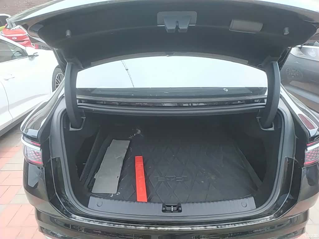 BYD Seal, 2025 19
