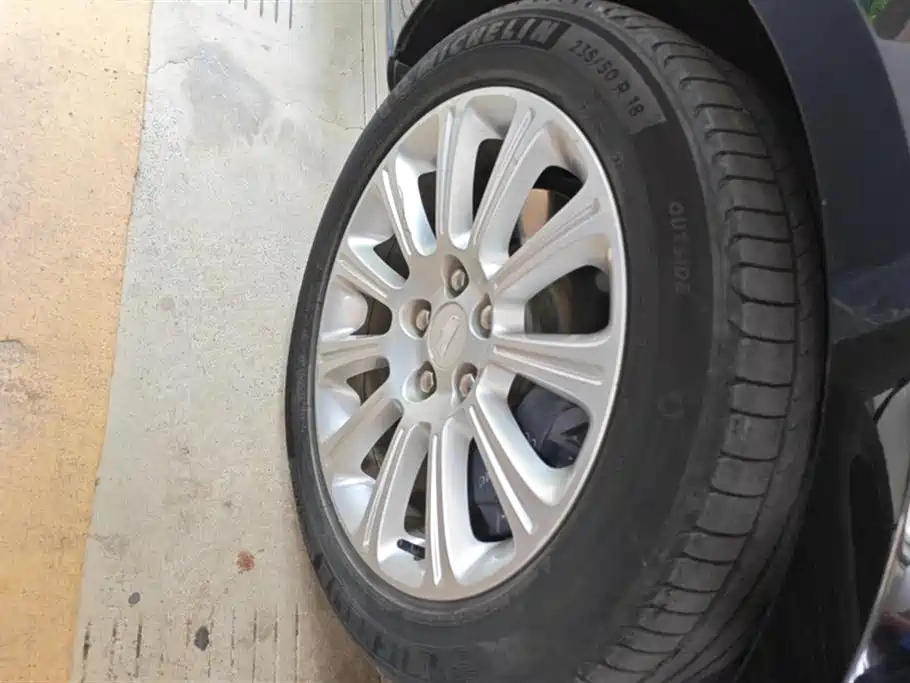 Cadillac XTS