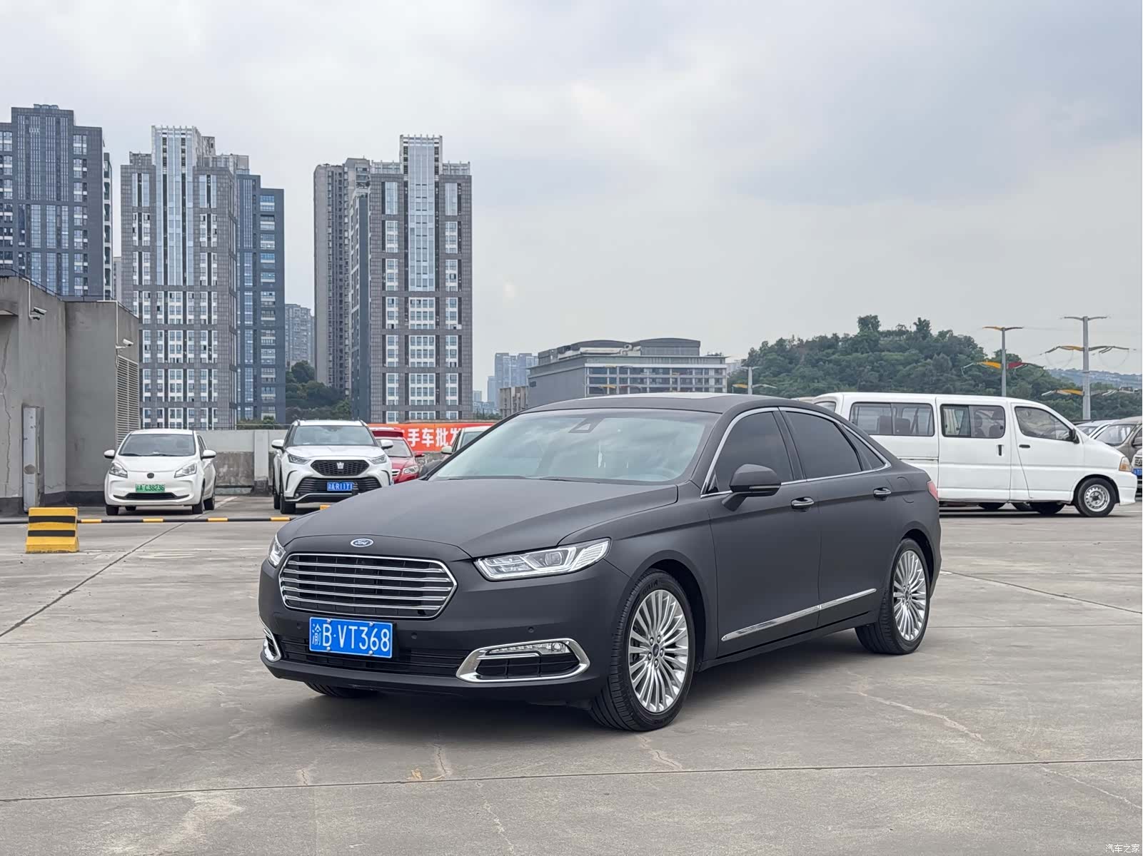 Ford Taurus