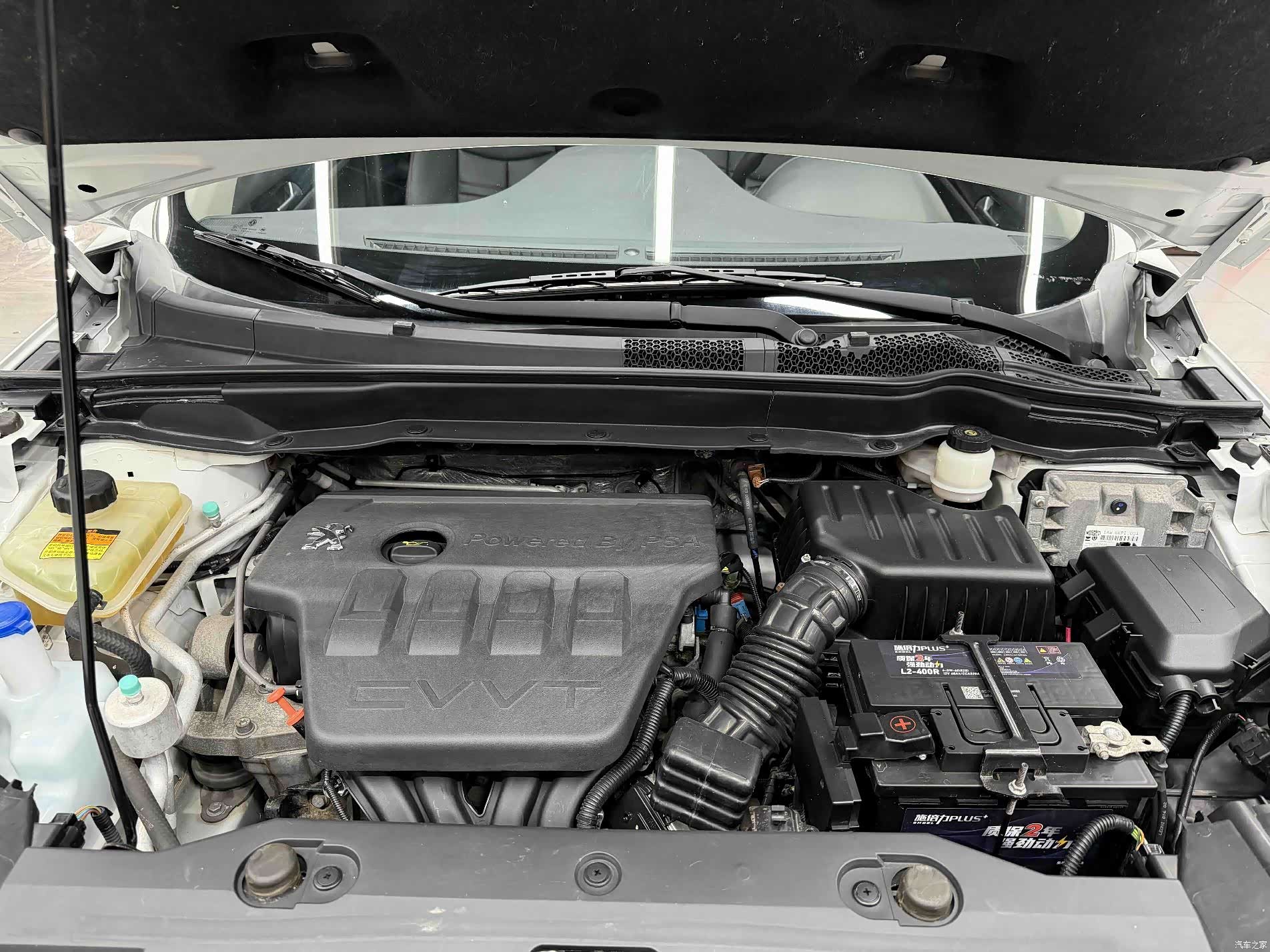 DongFeng AX7, 2017 15