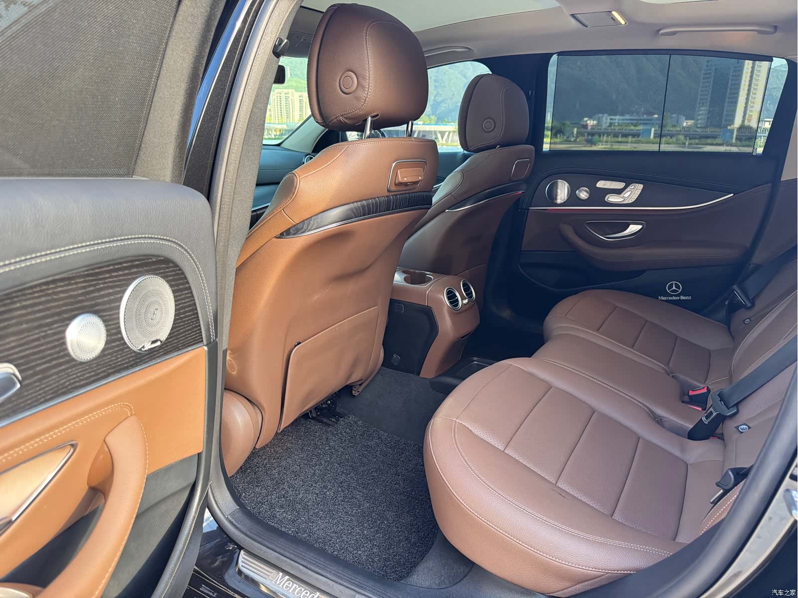 Mercedes-Benz E-Class, 2019 9