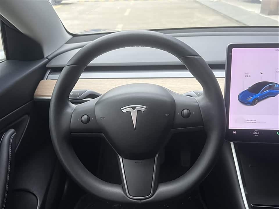Tesla Model 3 Tesla Model 3