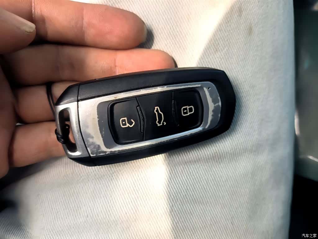 Geely Emgrand, 2018 9